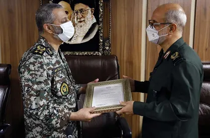 آئین معارفه جانشین قرارگاه مشترک پدافند هوایی خاتم الانبیاء(ص) کشور برگزار شد