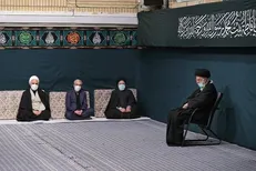 اولین شب مراسم عزاداری ایام شهادت حضرت فاطمه زهرا (س) با حضور رهبر انقلاب برگزار شد