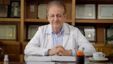 شایعه دیده شدن کرم در ماسک‌ها کذب محض است