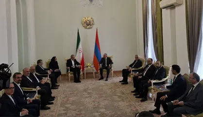 آغاز مذاکرات دوجانبه رئیس&zwnj;جمهوری کشورمان و نخست&zwnj;وزیر ارمنستان + فیلم