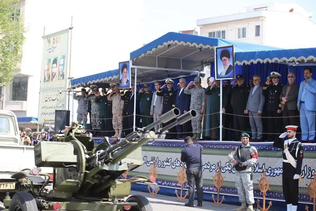 نمایش اقتدار و تجدید بیعت ارتش با انقلاب اسلامی در استان گیلان