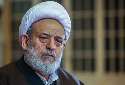 با خدا باش تا غریب نمونی