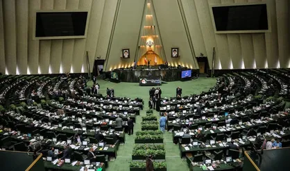 مجلس شورای اسلامی فردا تعطیل است