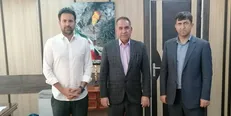 محمد نصرتی سرمربی تیم فوتبال پارس جم شد+عکس