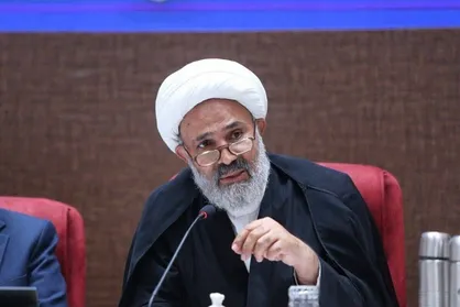 پژمان&zwnj;فر: کسانی که امروز با سکوت مسائل را پیش می&zwnj;برند، در صف دشمن هستند
