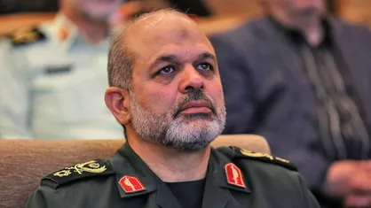 استفاده از مدیران پروازی توهین به مردم است