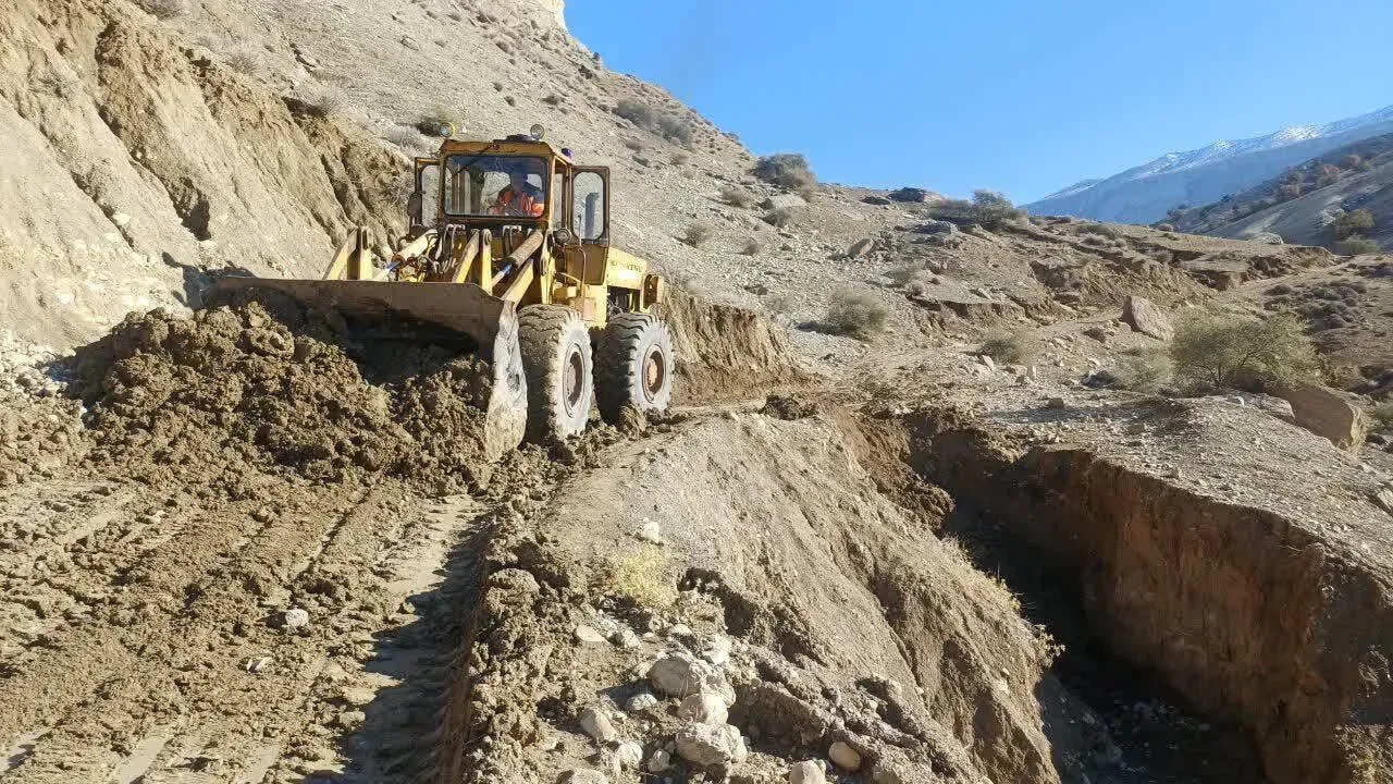 ۲ هزار و ۶۰۰ کیلومتر راه عشایری در ایلام نیازمند اعتبارات پایدار و تقویت ماشین‌آلات