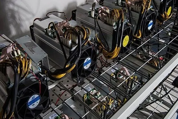 ضبط ۳۳ ماینر غیرمجاز در ۹ مرکز استخراج رمزارز در فارس