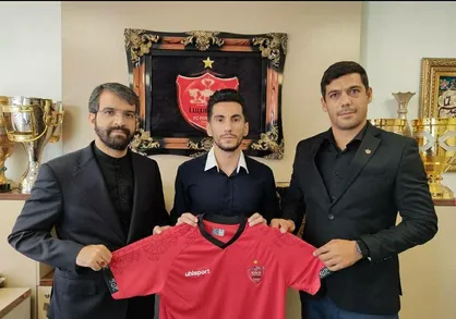 مهدی شیری با پرسپولیس تمدید کرد / رسمی