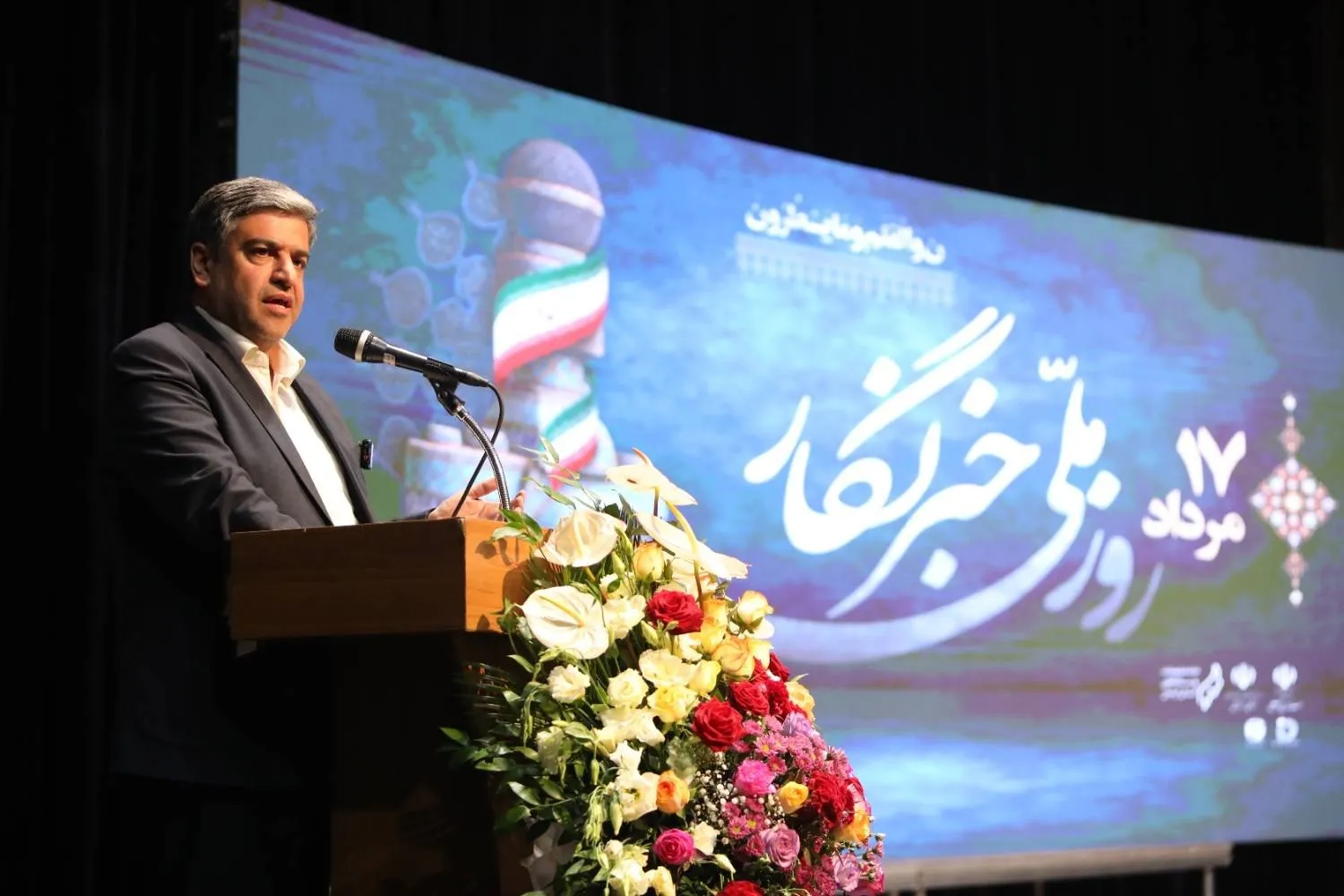خبرنگاران پرچمداران امیدآفرینی و همبستگی اجتماعی هستند