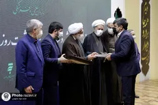 تجلیل از پژوهشگران برتر آستان قدس رضوی/ رونمایی از 20 اثر فاخر علمی و پژوهشی