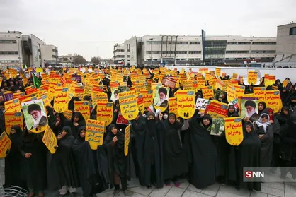 دانشجویان مشهدی دوشادوش مردم در راهپیمایی ۹ دی حماسه آفریدند/ خط و نشان دانشجویان برای مفسدان اقتصادی!
