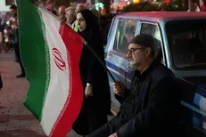 «خداحافظ ای رهبر شهیدم» / نوای دلتنگی مردم رشت در قرار صد و بیست و یکم+فیلم