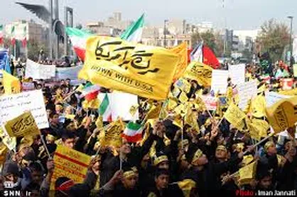 برنامه&zwnj;های دو اتحادیه دانشجویی برای راهپیمایی ۱۳ آبان/ از برپایی غرفه تا توزیع نشریه