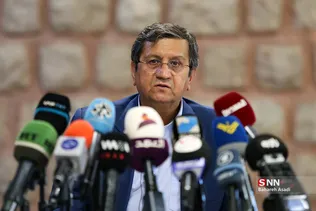نشست فعالان فضای مجازی و نخبگان با عبدالناصر همتی