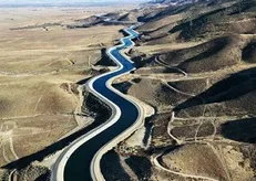 انتقال آب از دریا برای خوزستان و استان‌های جنوبی را ضروری می‌دانیم