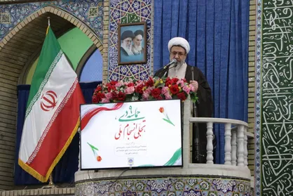 امام جمعه کرمان: ٩ دی روز بصیرت ملت ایران است