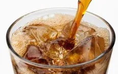 عوارض استفاده دائم از نوشابه‌های انرژی زا