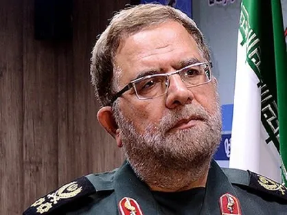 حضور جانشین فرمانده سپاه در رواق دارالذکر حرم رضوی + فیلم
