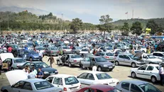 عقب‌نشینی خریداران خودرو