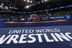 کشتی آزاد جوانان جهان/ راه یابی الهی و محمدنژاد به نیمه‌نهایی