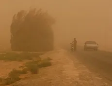 سرعت وزش باد در زابل به ۱۲۶ کیلومتر در ساعت رسید