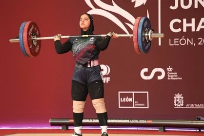 صدرنشینی نماینده خراسان رضوی در دور رفت لیگ وزنه برداری زنان