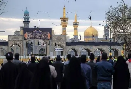 آستان قدس ۱۴ موکب در جاده&zwnj;های منتهی به مشهد برپا می&zwnj;کند / امکان اسکان ۷۰ هزار زائر در اماکن عمومی مشهد