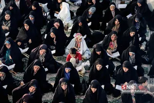جزء خوانی قرآن کریم در حرم حضرت عبدالعظیم(ع)
