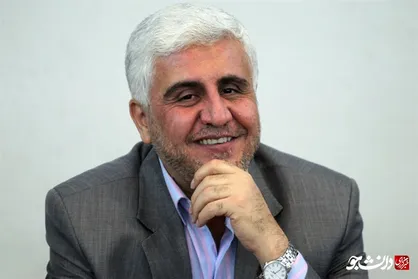 حکم ریاست فرهاد رهبر، به وی اعطا شد