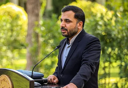 پاسخ زارع پور به وزیر ارتباطات دولت روحانی/هیچ&zwnj;گونه هنجارشکنی را در پلتفرم&zwnj;های داخلی برنمی&zwnj;تابیم+فیلم