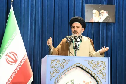 امام جمعه ارومیه: دنیای غرب به دوران جاهلیت بازگشته است/ استفاده از آلات موسیقی در سوگواری&zwnj;ها غلط است