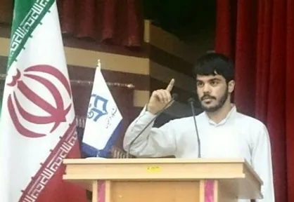 سیلی احمد متوسلیان می&zwnj;توانست این نماینده&zwnj;ها را سر جای خود بنشاند / رفتار کودکانه در مجلسی که راس امور است