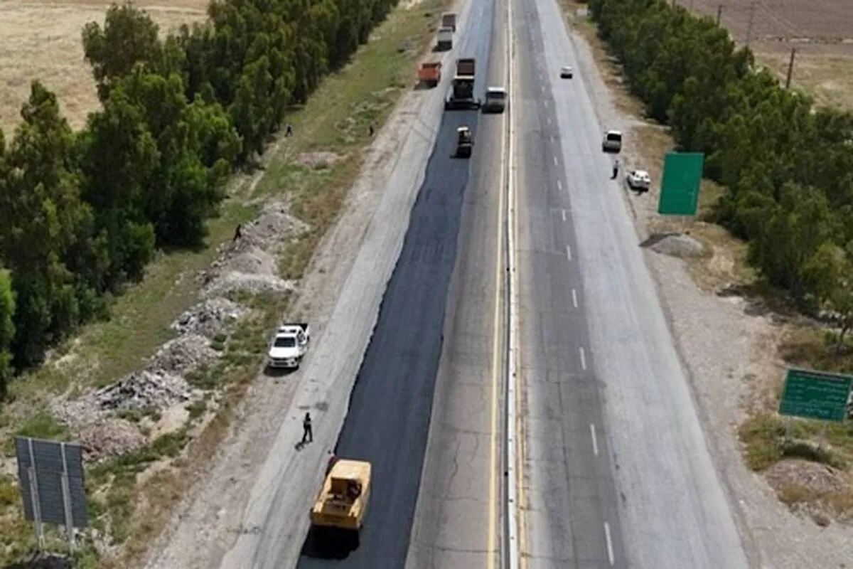 ۱۲ کیلومتر از راه‌های سیروان زیر پوشش آسفالت رفت