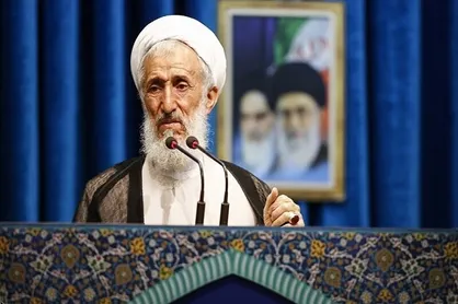حاج قاسم در همه خطر&zwnj;ها در خط مقدم بود / آن&zwnj;ها که همیشه از نظام و شهدا طلبکارند، قلبشان نور ندارد