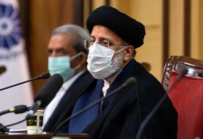 نامه رؤسای اتاق&zwnj;های سه&zwnj;گانه به رئیس&zwnj;جمهور/ مطالبه تک&zwnj;نرخی شدن ارز و تأمین مالی واحد&zwnj;های تولیدی