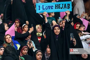 اجتماع ۲۵ هزار نفری دختران انقلاب در مشهد