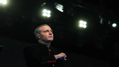 کنسرت علیرضا قربانی و طنین &laquo;ای ایران&raquo; در یونسکو