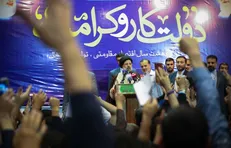 نماینده دانشجویان استان مرکزی در دیدار با رئیس جمهور صدای همه دانشجویان بود
