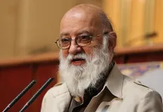 چمران: شهرداری را ۱۴ مرداد تحویل می‌گیریم / فشاری بر ما نیست و اگر هم باشد گوش نمی‌کنیم
