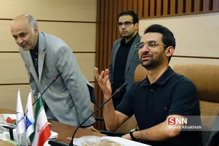 آذری جهرمی وزیر ارتباطات