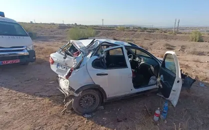 واژگونی خودرو در ساوه یک مصدوم و یک فوتی برجای گذاشت