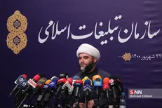 قمی: استفاده از عبارت «قشر خاکستری» در ایران اشتباه است/ اغلب مردم مذهبی‌اند و نگران نیستیم