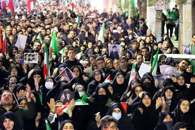 زنان در نقش بازآفرینان گفتمان جمهوری اسلامی ایران