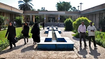 اندر احوالات همایش&zwnj;های نمایشی در دانشگاه&zwnj;های استان خوزستان / وقتی مسئولین به دانشجویان پاسخگو نیستند