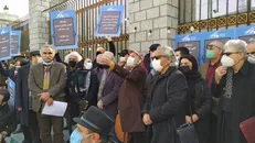 تئاتری‌ها، شکایت‌شان را به مجلس بردند / دیدار نمایندگان مجلس با اعضای خانه تئاتر پس از تجمع اعتراض در سکوت