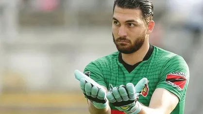 حقیقی: به عنوان پسر پرسپولیس از هواداران این تیم رخصت می&zwnj;خواهم