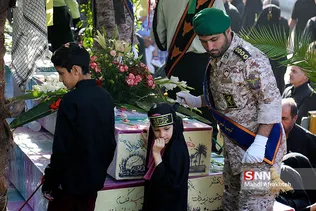 تشییع پیکر 135 شهید گمنام