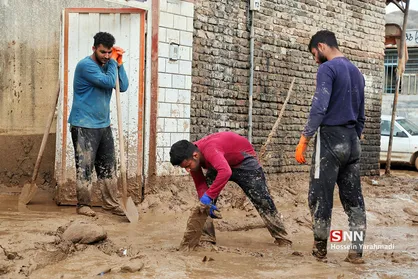 کمک&zwnj;های دانشجویان دانشگاه امام خمینی (ره) به مناطق سیل&zwnj;زده ارسال شد