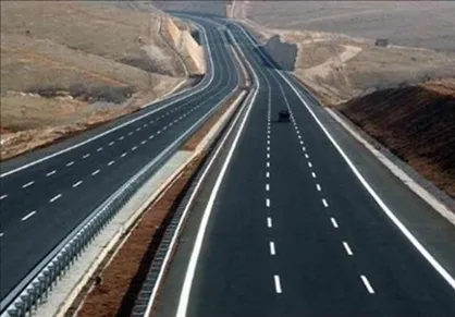 توسعه شبکه راه&zwnj;ها مهمترین برنامه&zwnj;های دولت با هدف سهولت در تردد